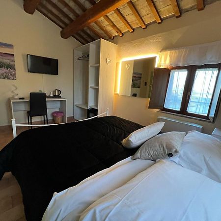 Locanda Del Tavolo Matto Potenza Picena Luaran gambar