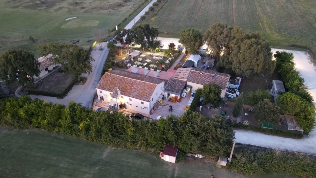 Locanda Del Tavolo Matto Potenza Picena Luaran gambar