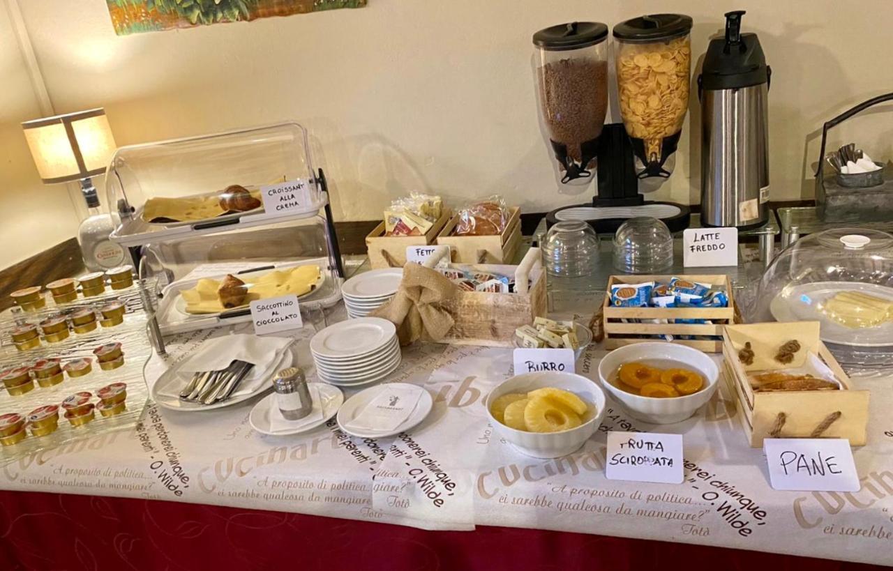 Locanda Del Tavolo Matto Potenza Picena Luaran gambar