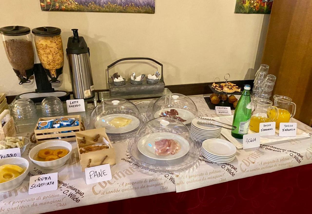 Locanda Del Tavolo Matto Potenza Picena Luaran gambar