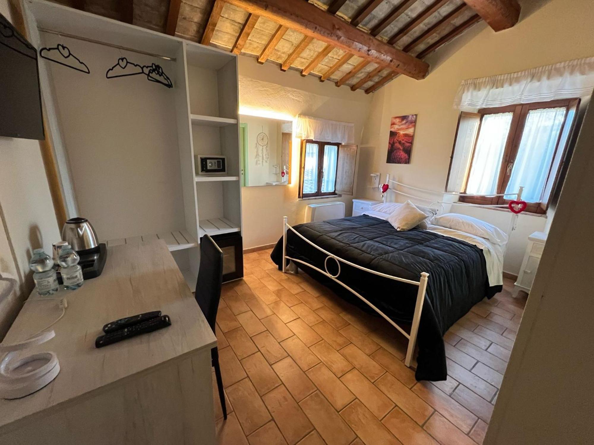 Locanda Del Tavolo Matto Potenza Picena Luaran gambar